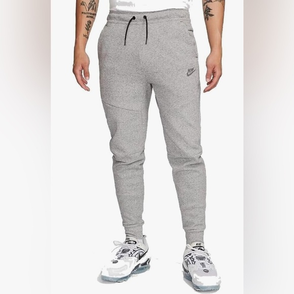 Nike Tech Joggers - Picture 13 of 14